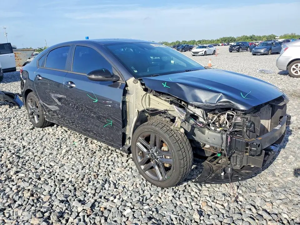 2021 KIA FORTE GT LINE  