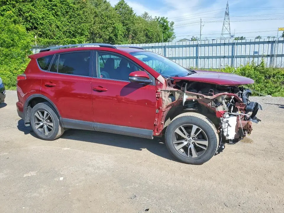 2018 TOYOTA RAV4 LE  