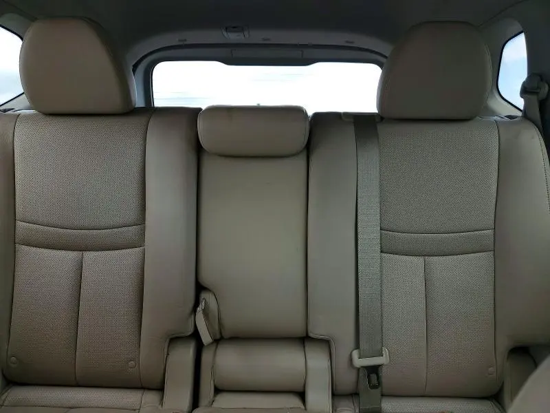 2015 NISSAN ROGUE SL  