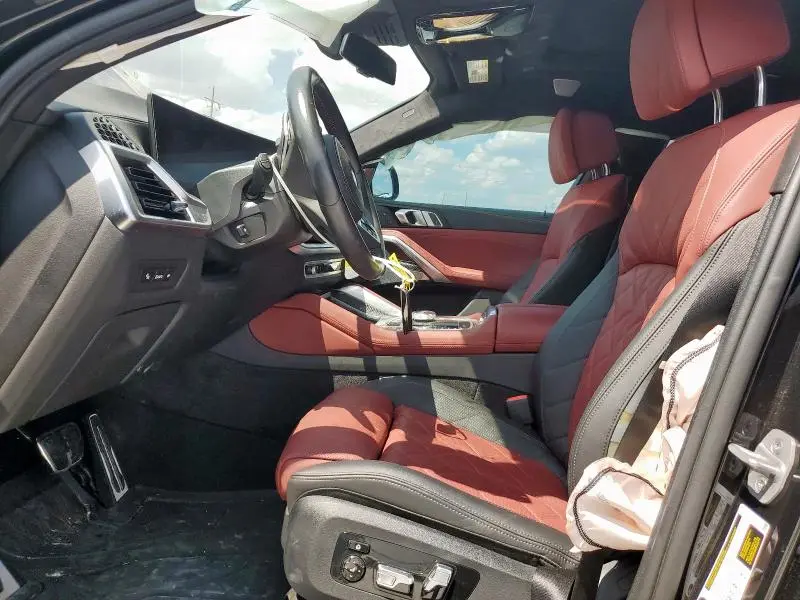 2024 BMW X6 M60I  