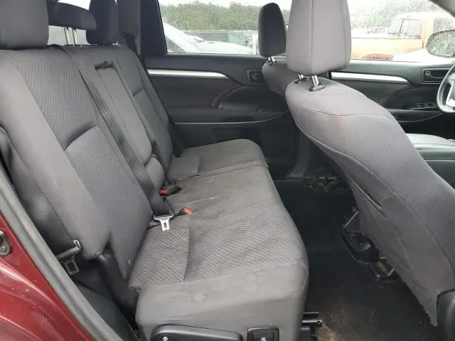 2016 TOYOTA HIGHLANDER LE  