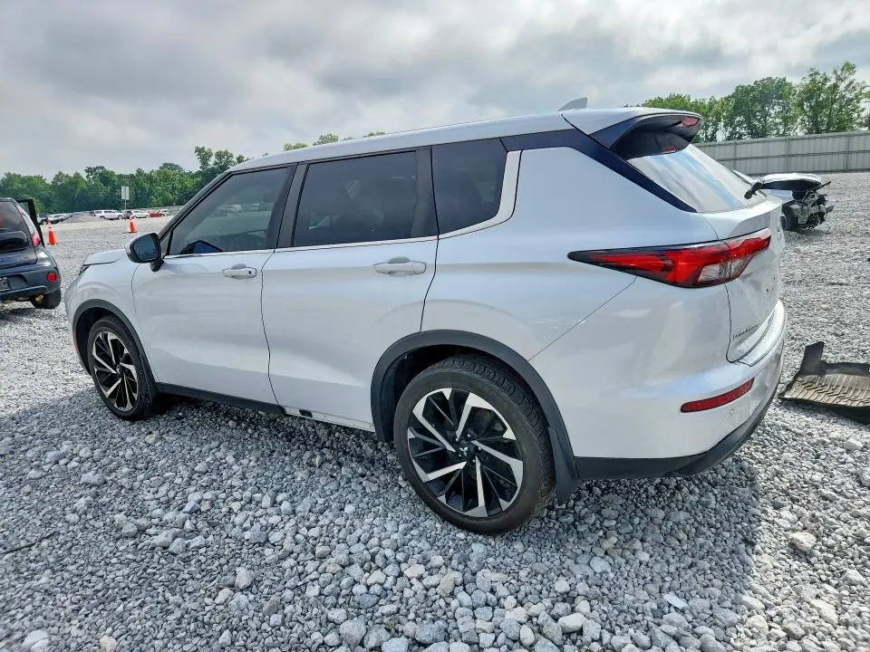 2022 MITSUBISHI OUTLANDER ES  