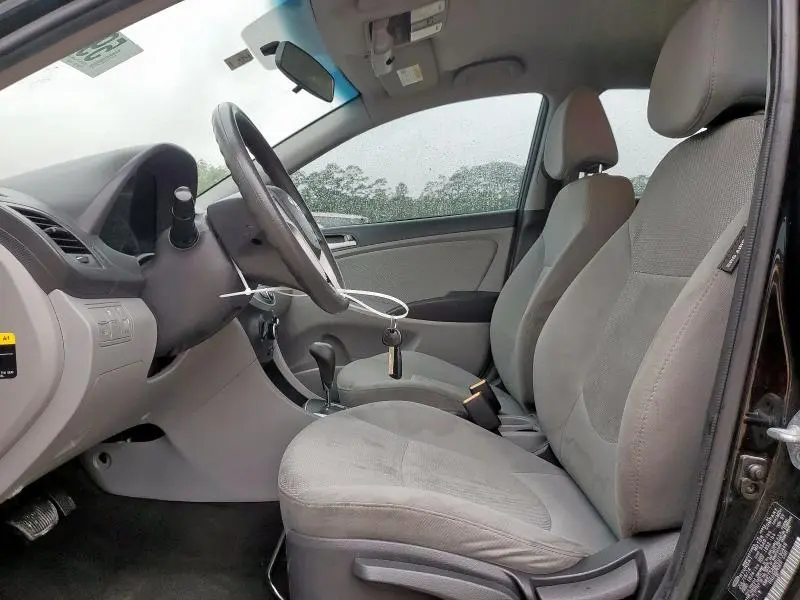 2014 HYUNDAI ACCENT GLS  