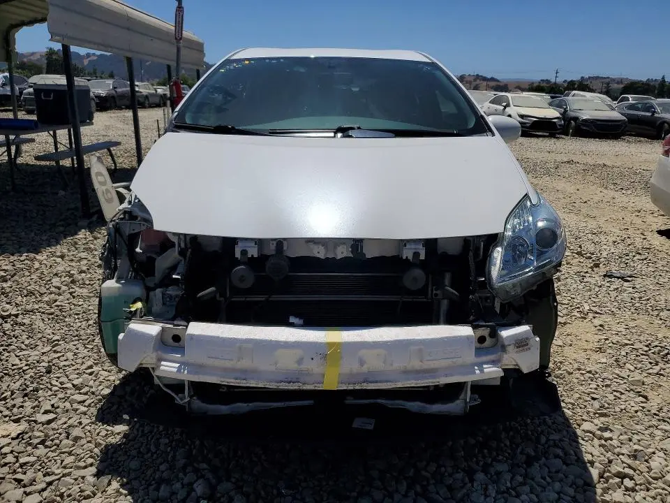 2015 TOYOTA PRIUS   