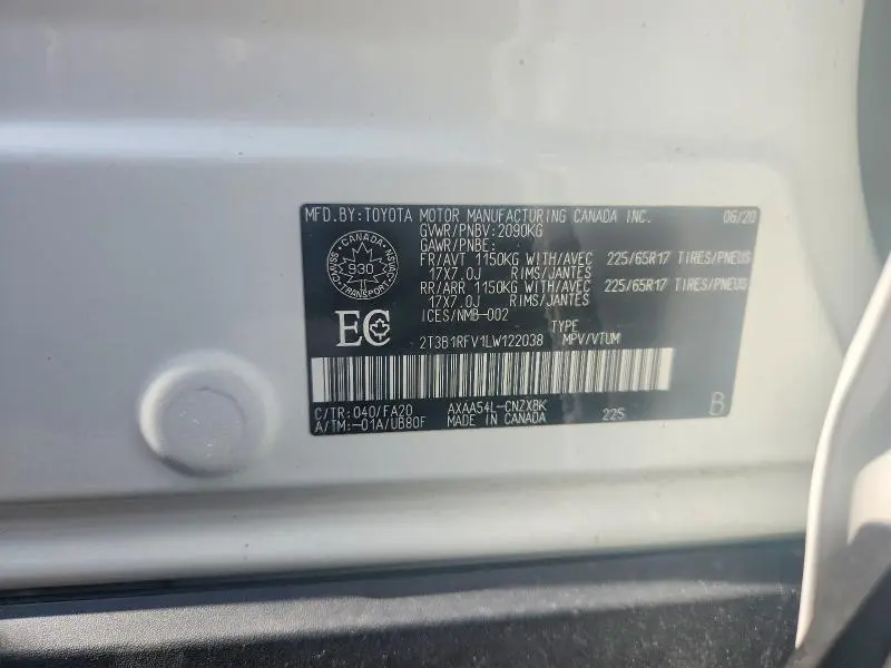 2020 TOYOTA RAV4 LE  