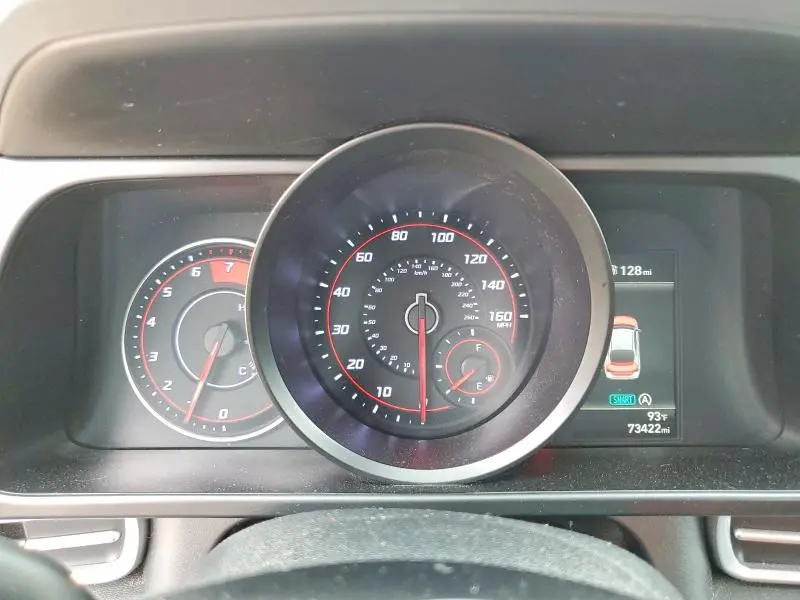 2022 HYUNDAI ELANTRA SE  