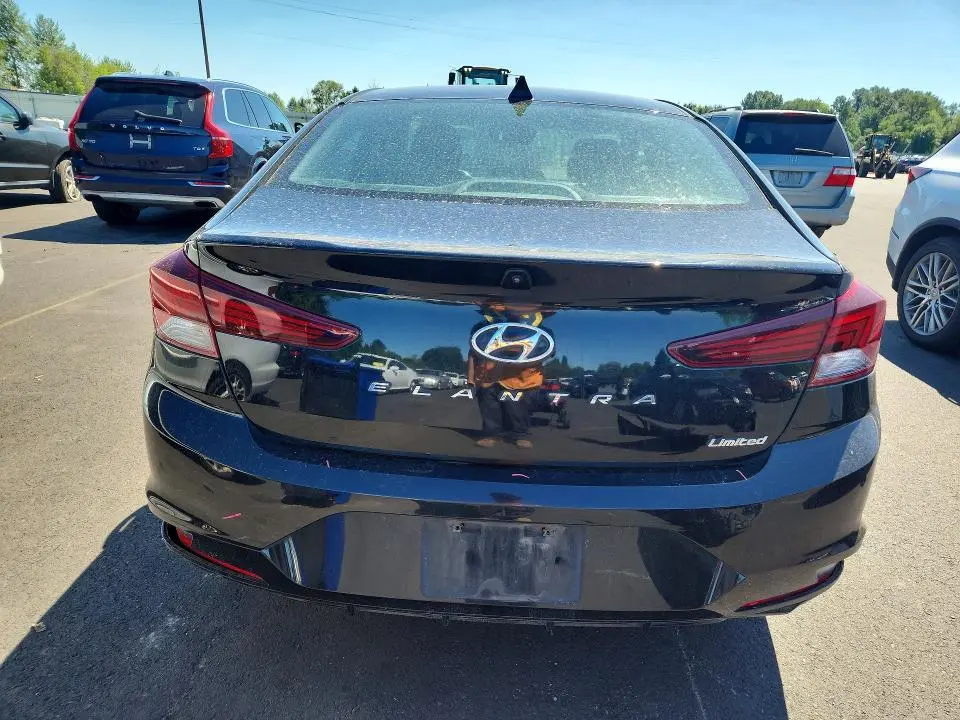 2019 HYUNDAI ELANTRA LIMITED  