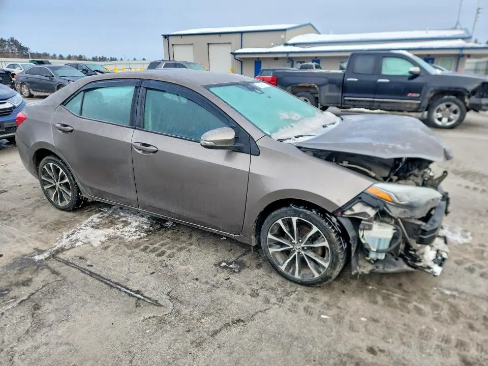 2019 TOYOTA COROLLA SE  