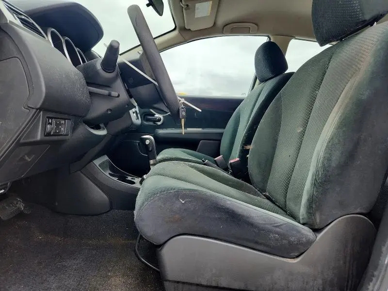 2011 NISSAN VERSA 1.8 S  