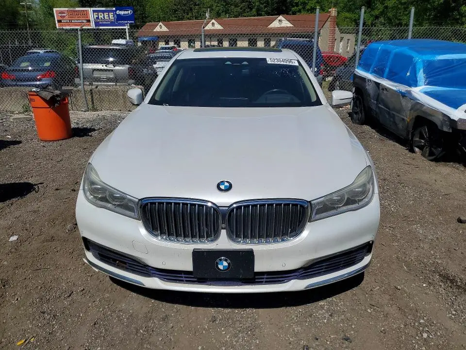 2016 BMW 750 XI  