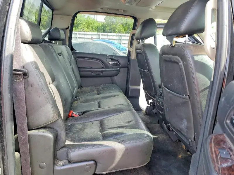 2013 GMC SIERRA K3500 DENALI  