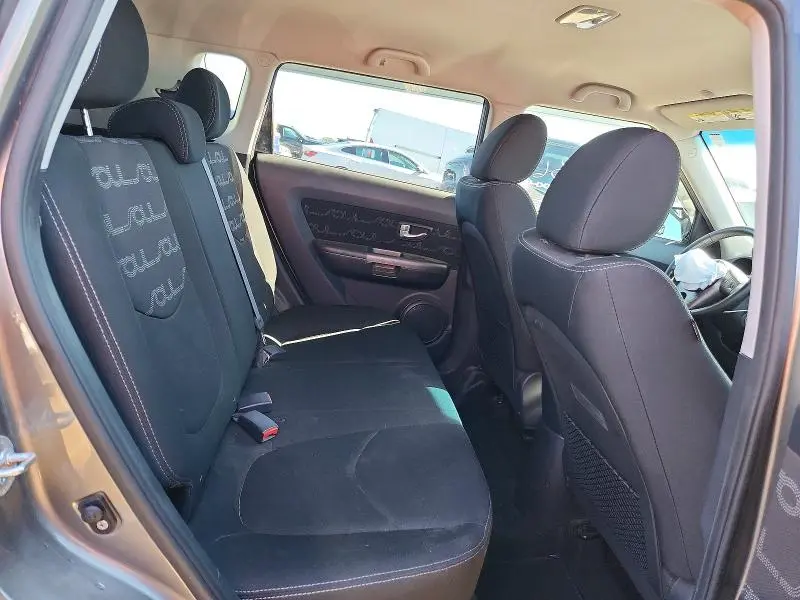 2013 KIA SOUL +  