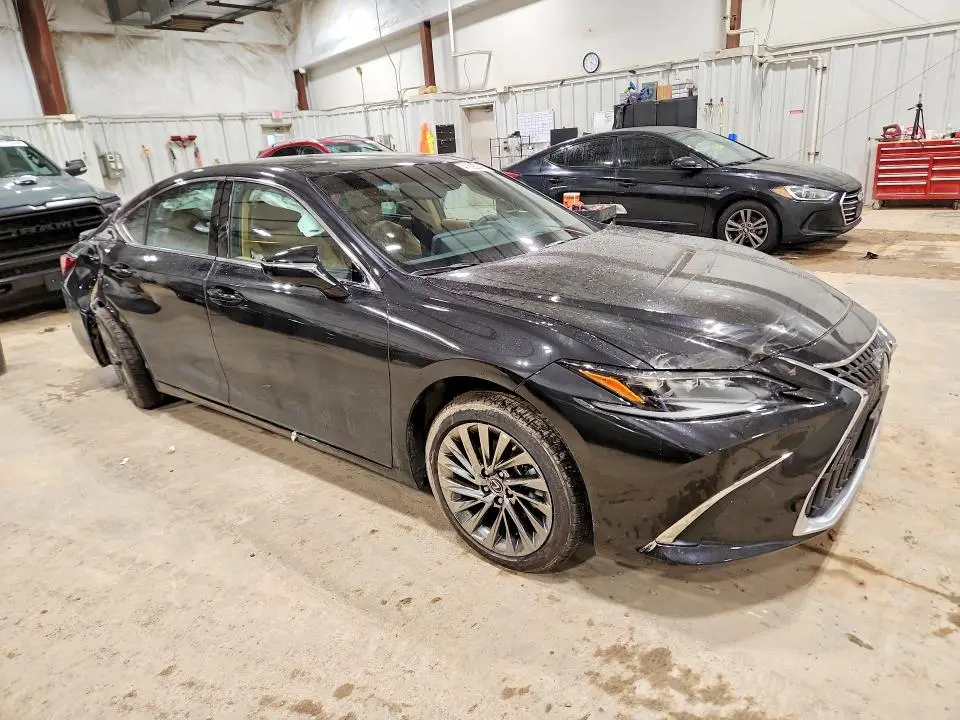 2025 LEXUS ES 350 ULTRA LUXURY  