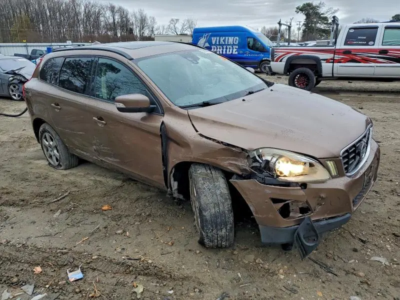 2010 VOLVO XC60 3.2  