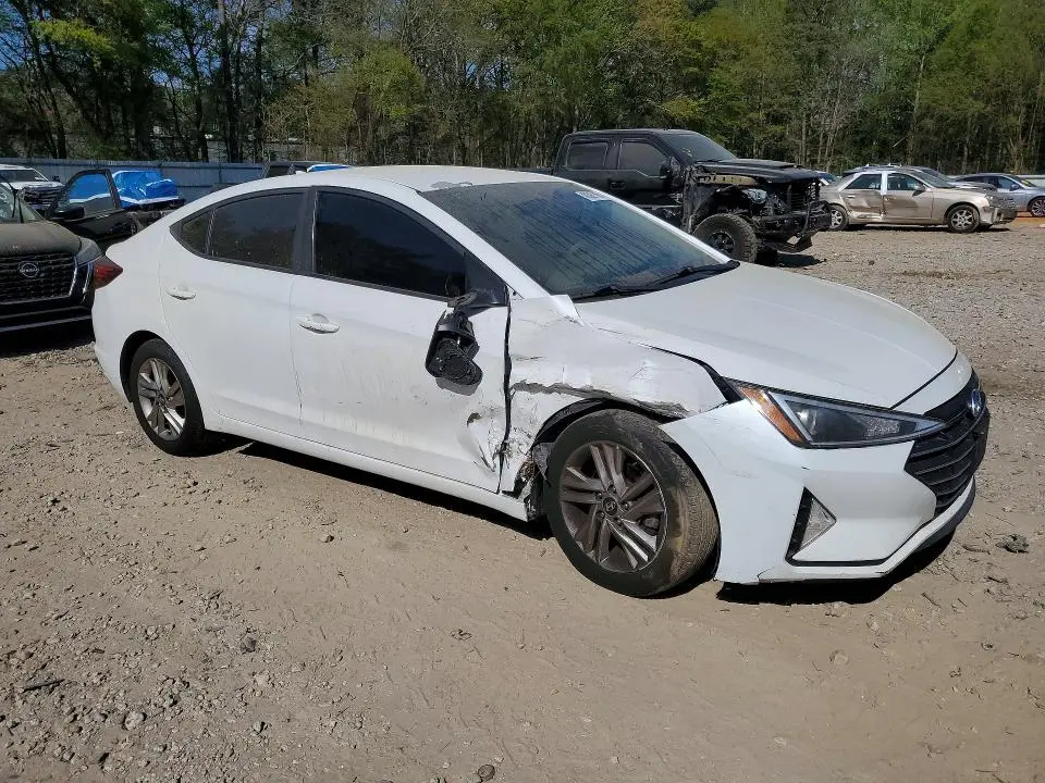 2019 HYUNDAI ELANTRA SEL  