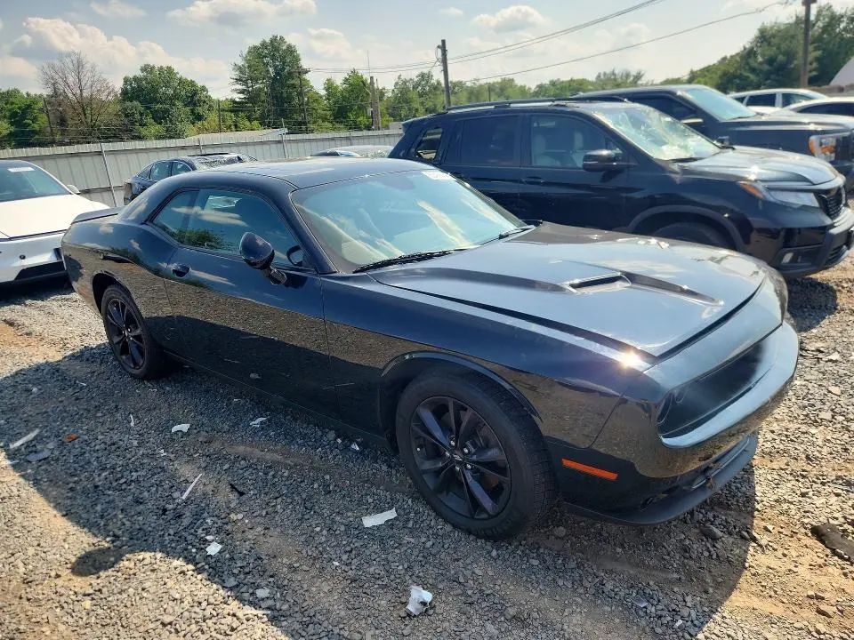 2020 DODGE CHALLENGER SXT  