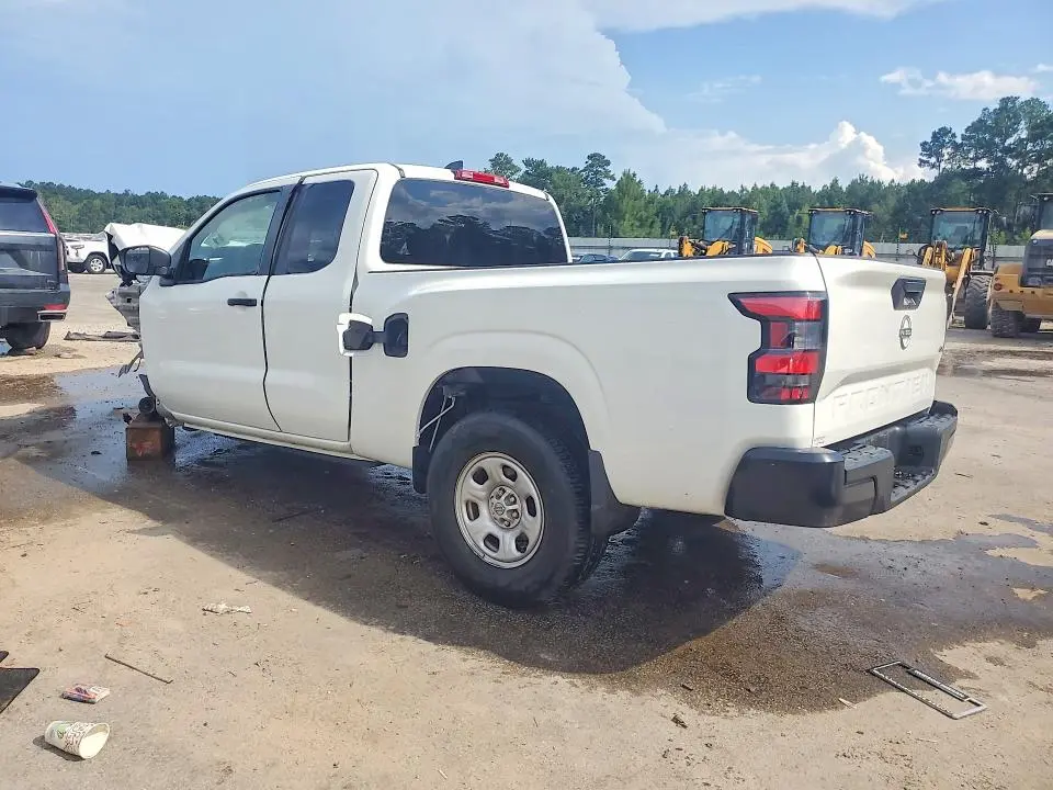 2023 NISSAN FRONTIER S  