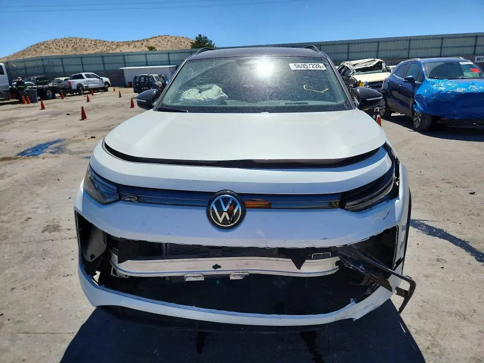 2025 VOLKSWAGEN TIGUAN SE R-LINE BLACK  