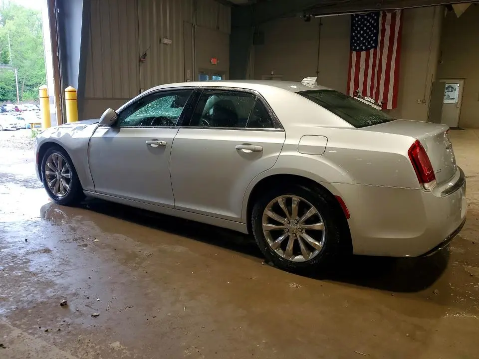 2020 CHRYSLER 300 TOURING  