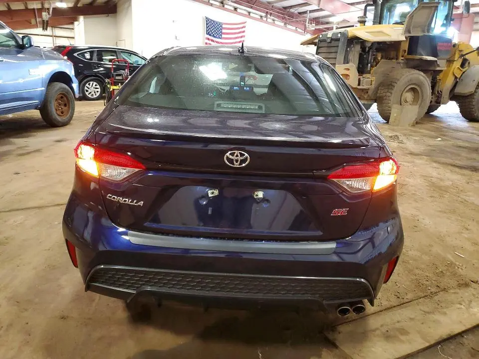 2022 TOYOTA COROLLA SE  