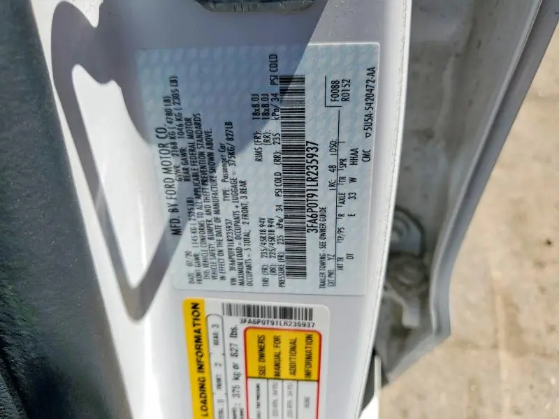 2020 FORD FUSION SE  