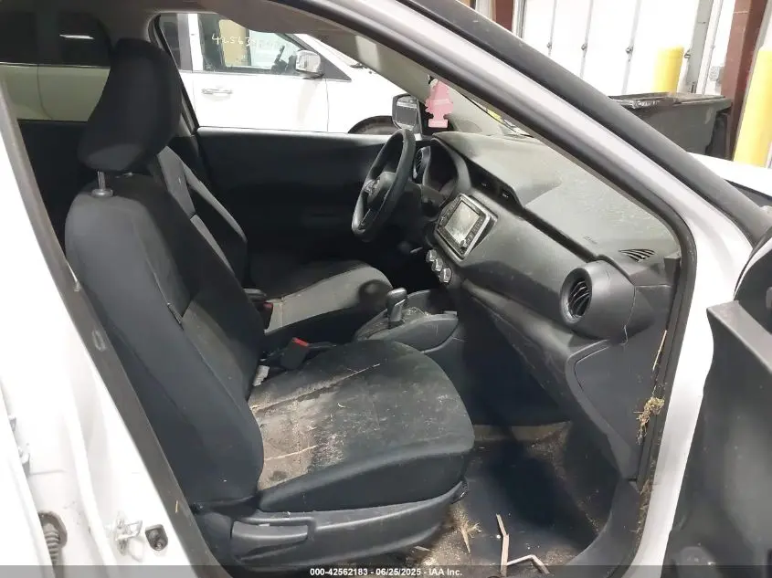 2024 NISSAN KICKS S XTRONIC CVT