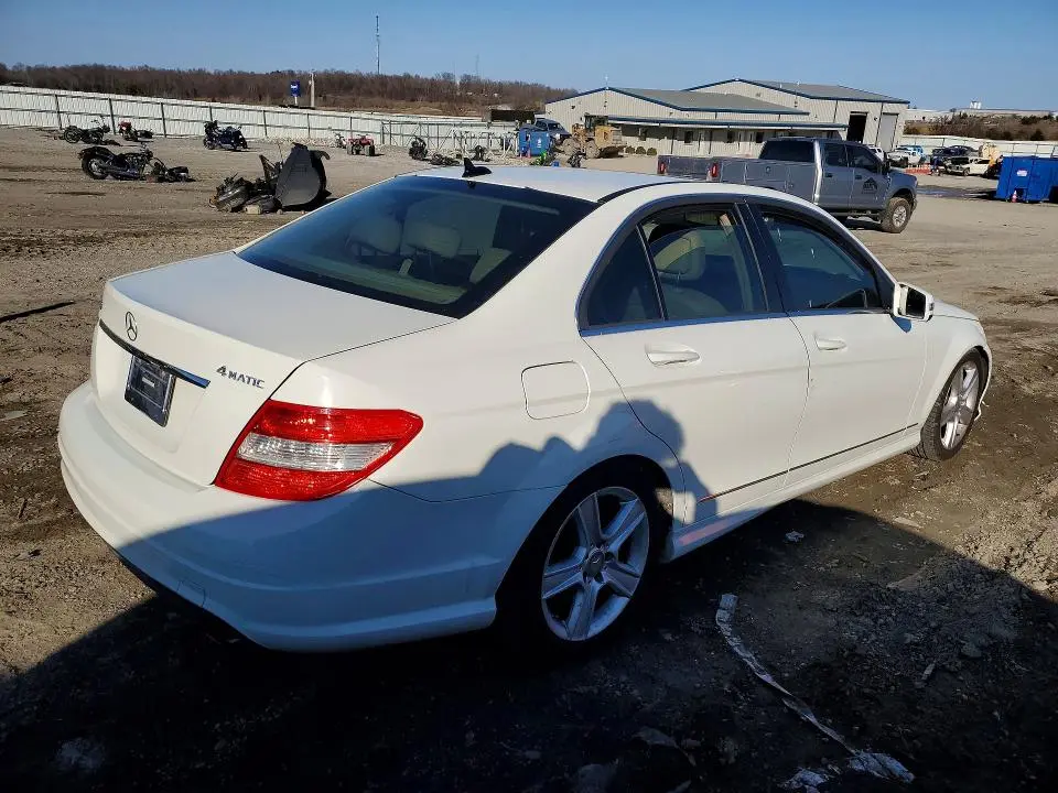 2011 MERCEDES-BENZ C 300 4MATIC  