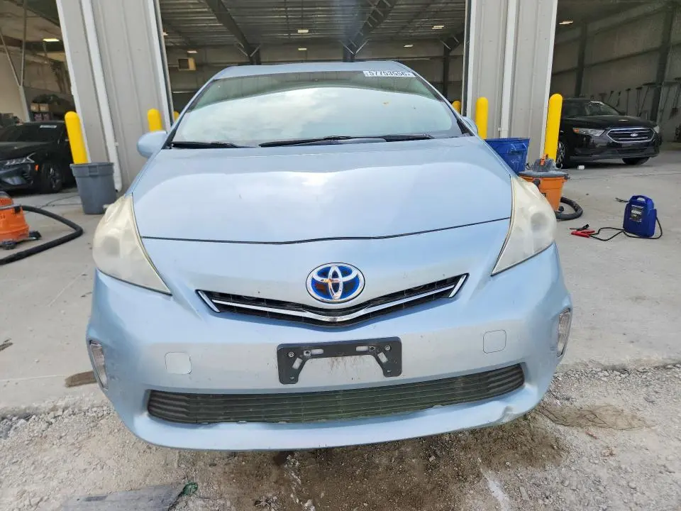 2013 TOYOTA PRIUS V THREE  