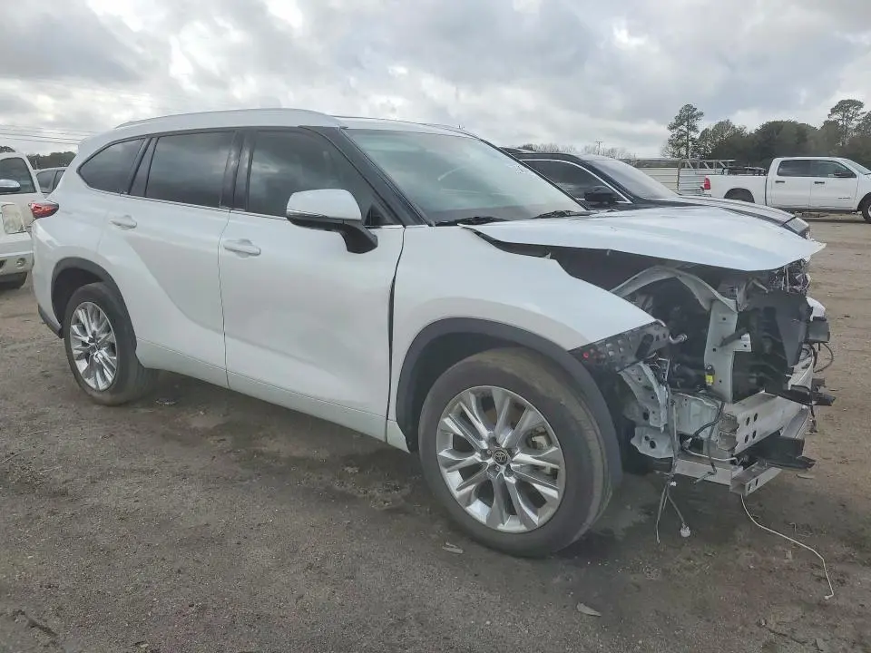 2023 TOYOTA HIGHLANDER L  