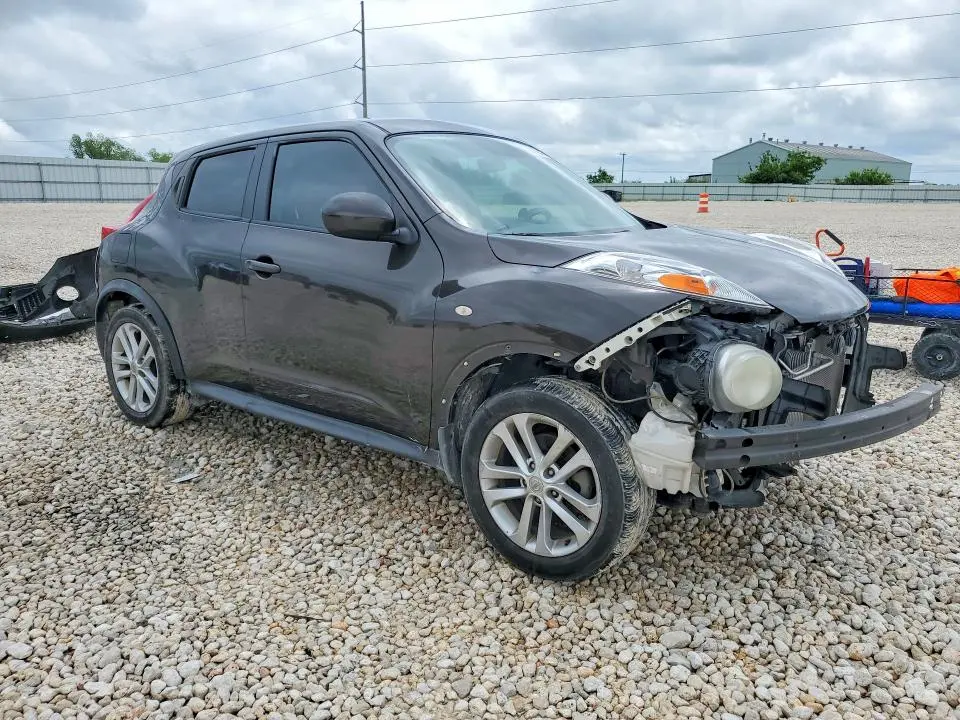 2011 NISSAN JUKE S  
