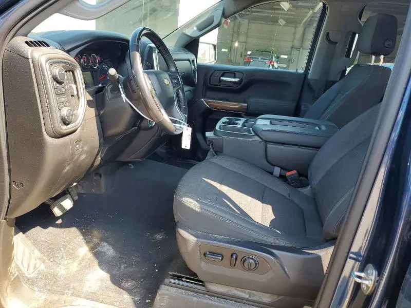 2020 CHEVROLET SILVERADO K1500 LT  