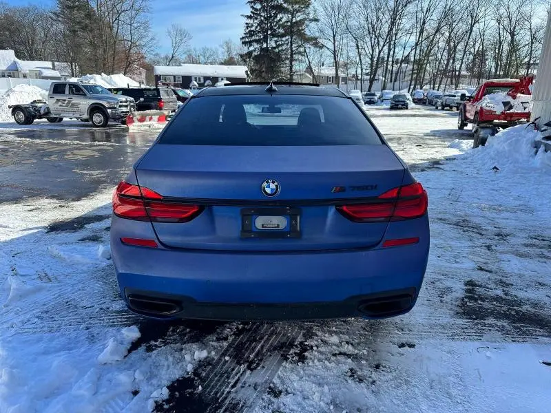 2018 BMW 750 I  