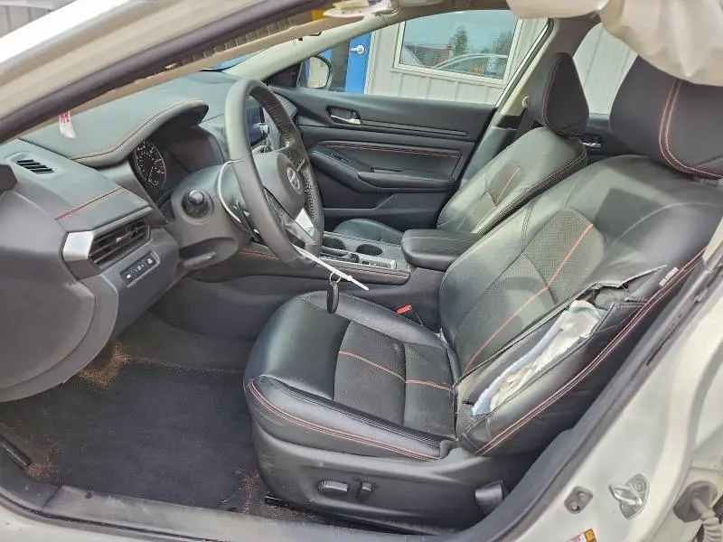 2022 NISSAN ALTIMA SR  