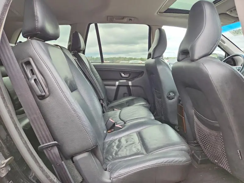 2011 VOLVO XC90 3.2  