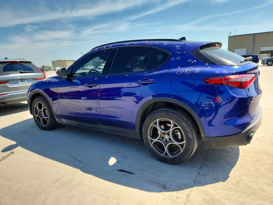 2022 ALFA ROMEO STELVIO   