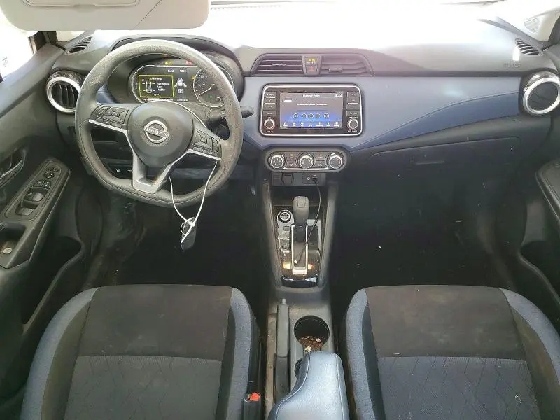 2024 NISSAN VERSA SV  