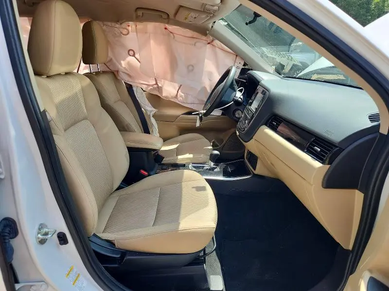 2019 MITSUBISHI OUTLANDER ES  