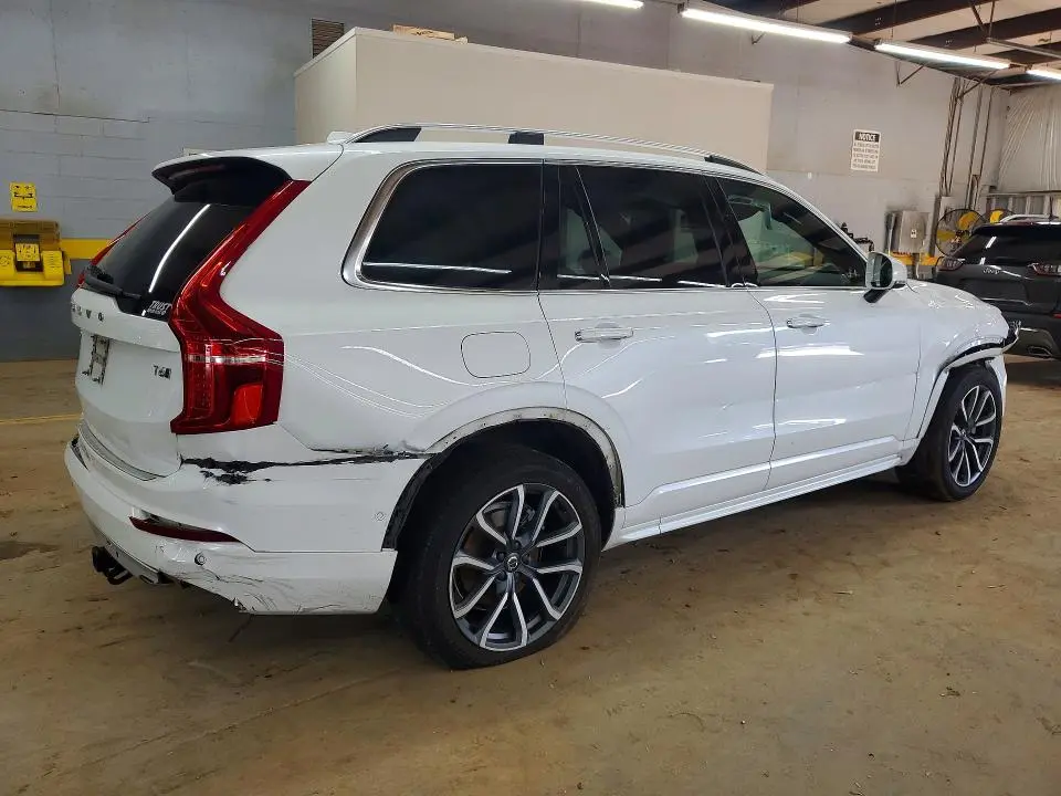 2019 VOLVO XC90 T6 MOMENTUM  