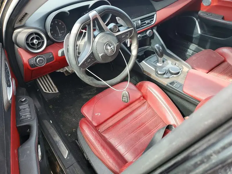 2017 ALFA ROMEO GIULIA TI  