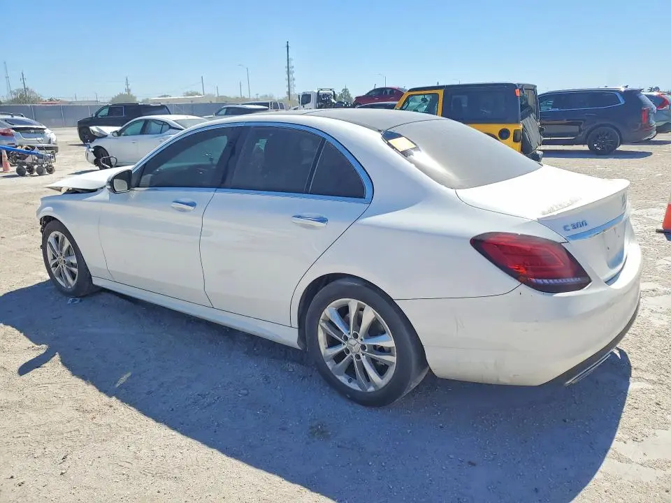 2020 MERCEDES-BENZ C 300  