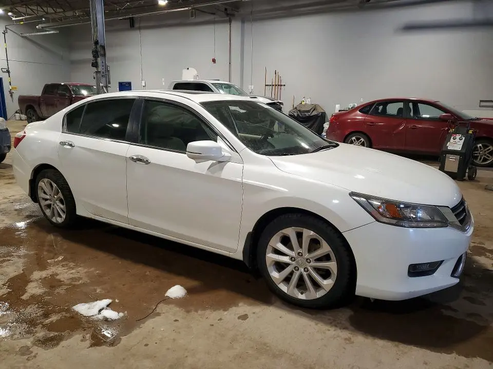 2015 HONDA ACCORD TOURING  