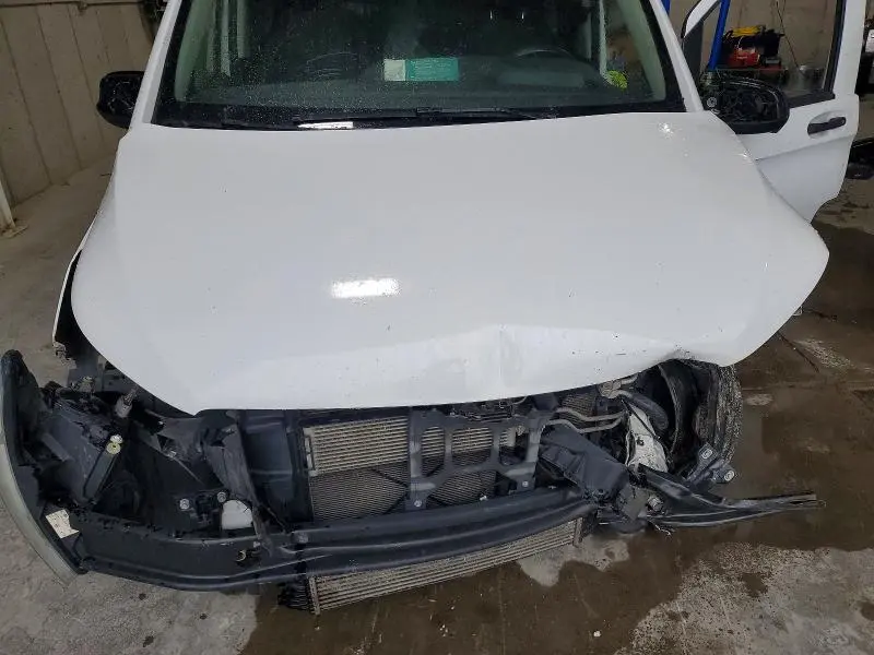2017 MERCEDES-BENZ METRIS   