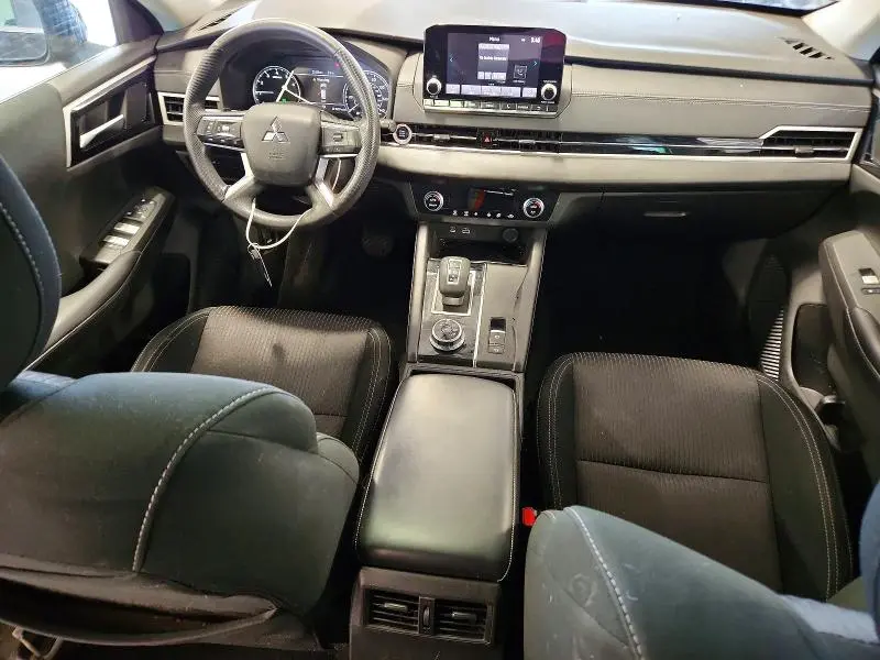 2022 MITSUBISHI OUTLANDER ES  