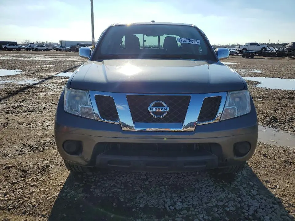 2017 NISSAN FRONTIER S  