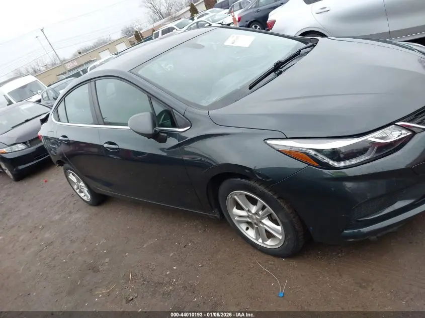2018 CHEVROLET CRUZE LT AUTO