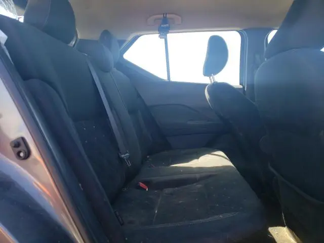 2020 NISSAN KICKS S  