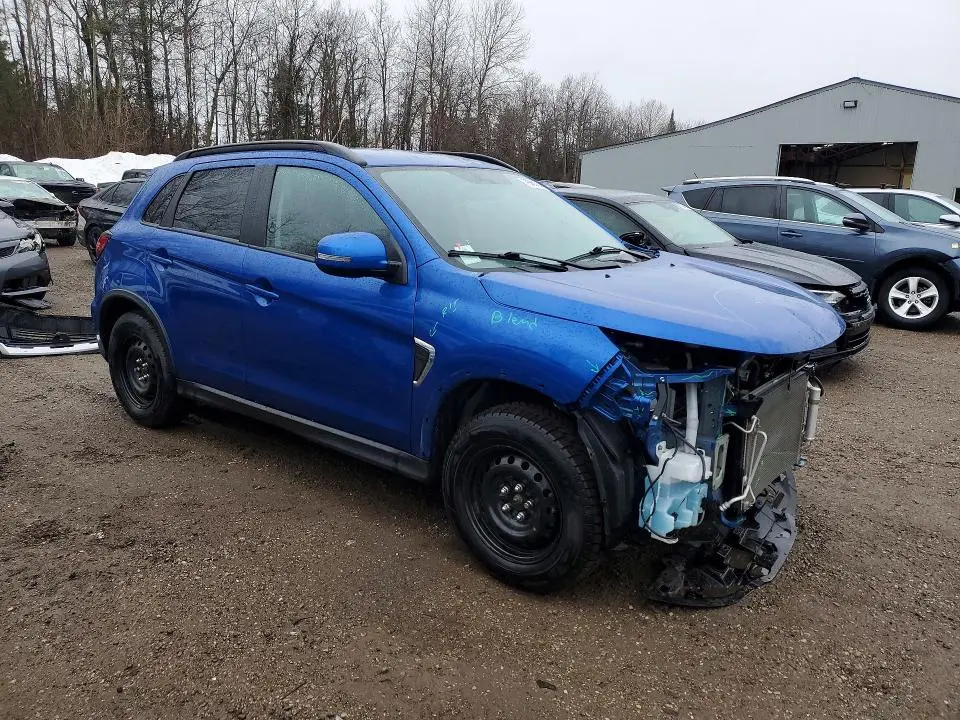 2023 MITSUBISHI RVR SE  