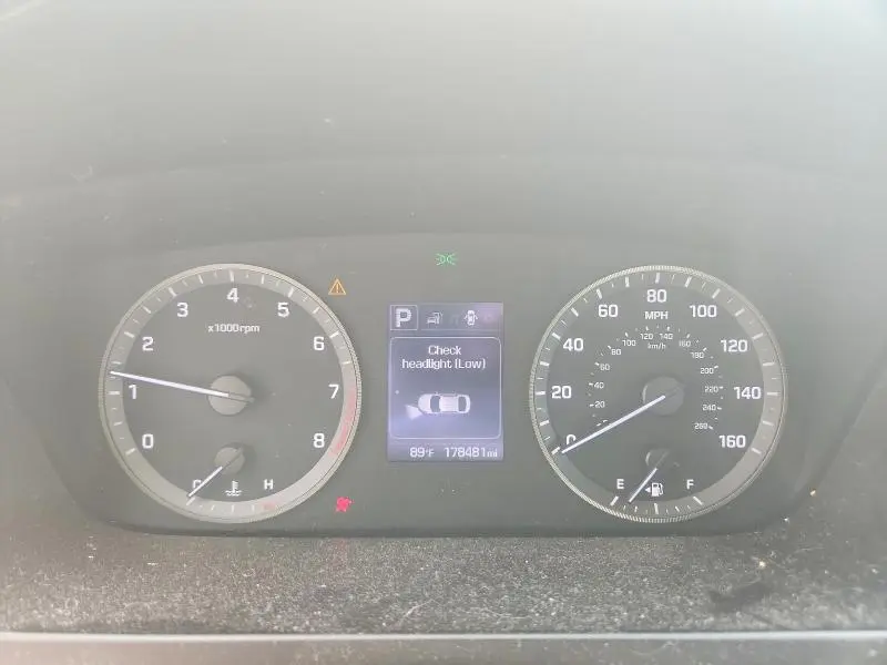 2017 HYUNDAI SONATA SE  