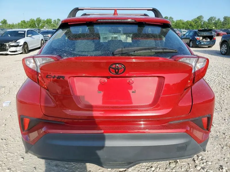 2020 TOYOTA C-HR XLE  