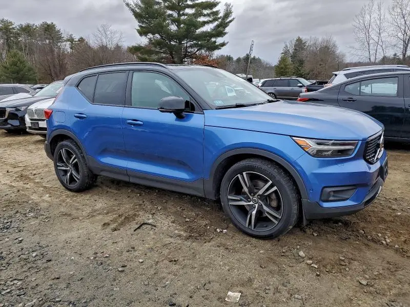 2019 VOLVO XC40 T5 R-DESIGN  